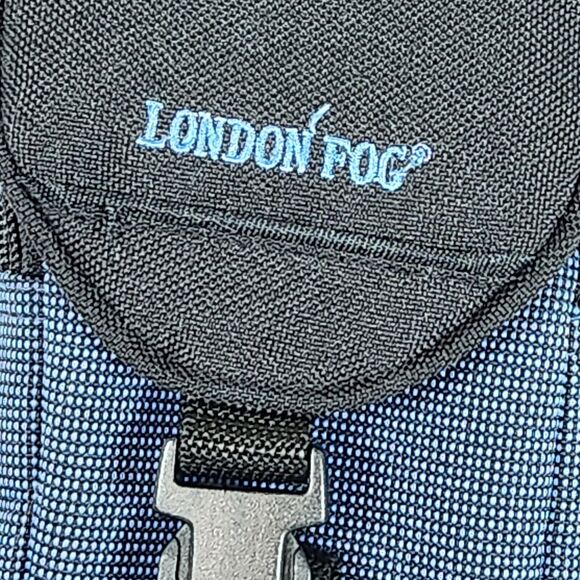 London Fog Brand Medium Camera Bag. great Condition Black blue  travel hiking - Picture 2 of 11